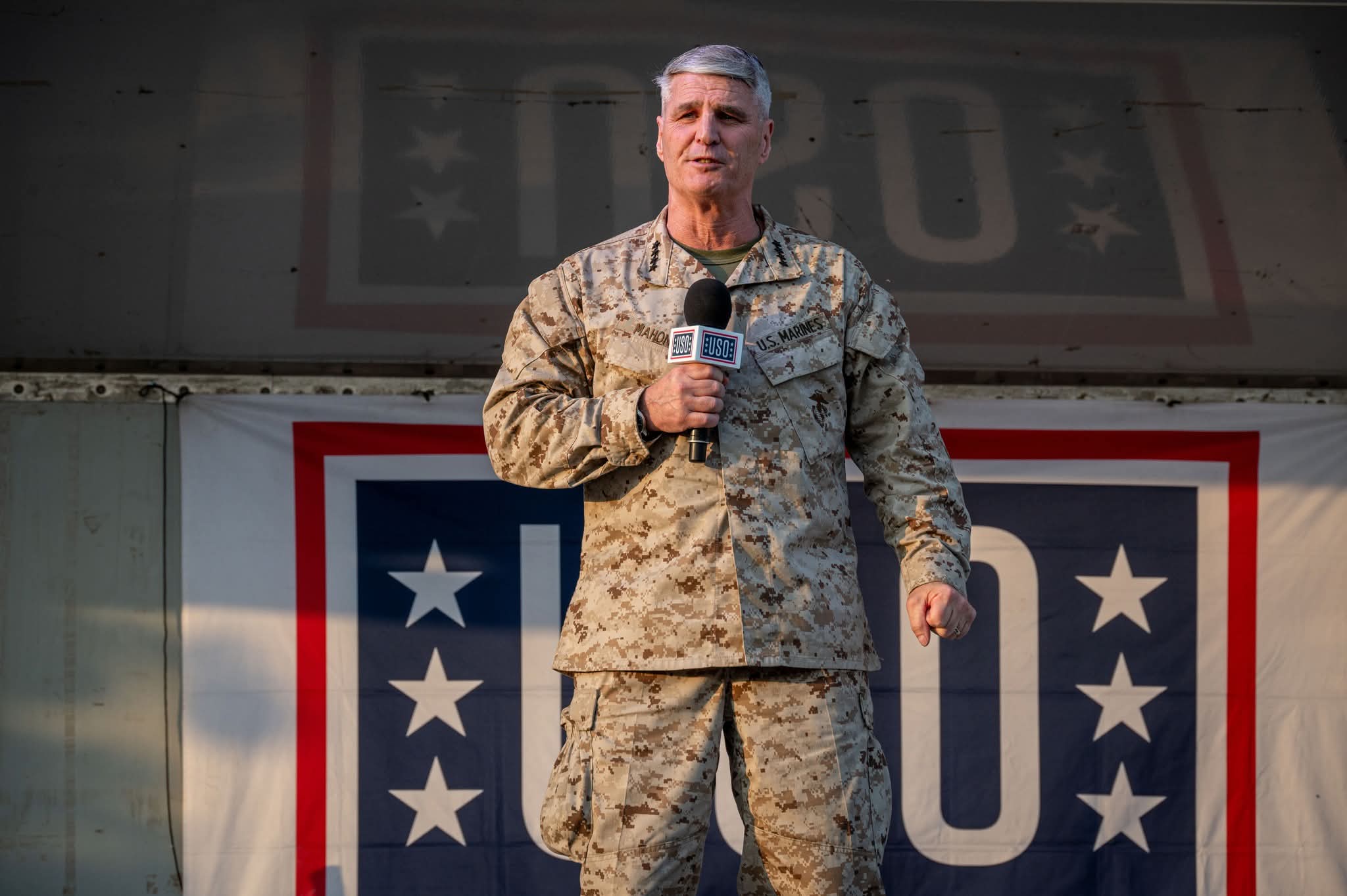 Au Camp Lemonnier, le général Mahoney salue l’engagement des militaires déployé