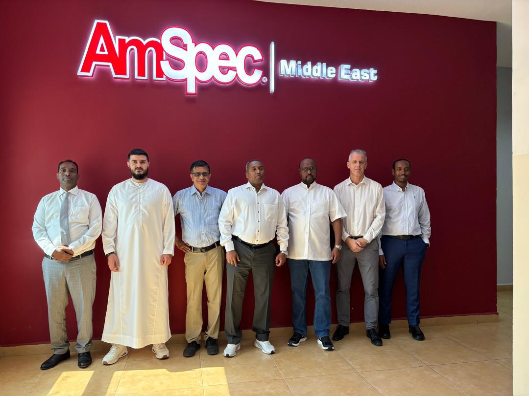 Le ministre Yonis Ali Guedi discute avec le groupe américain Amspec de l’implantation d’un laboratoire d’analyse des hydrocarbures