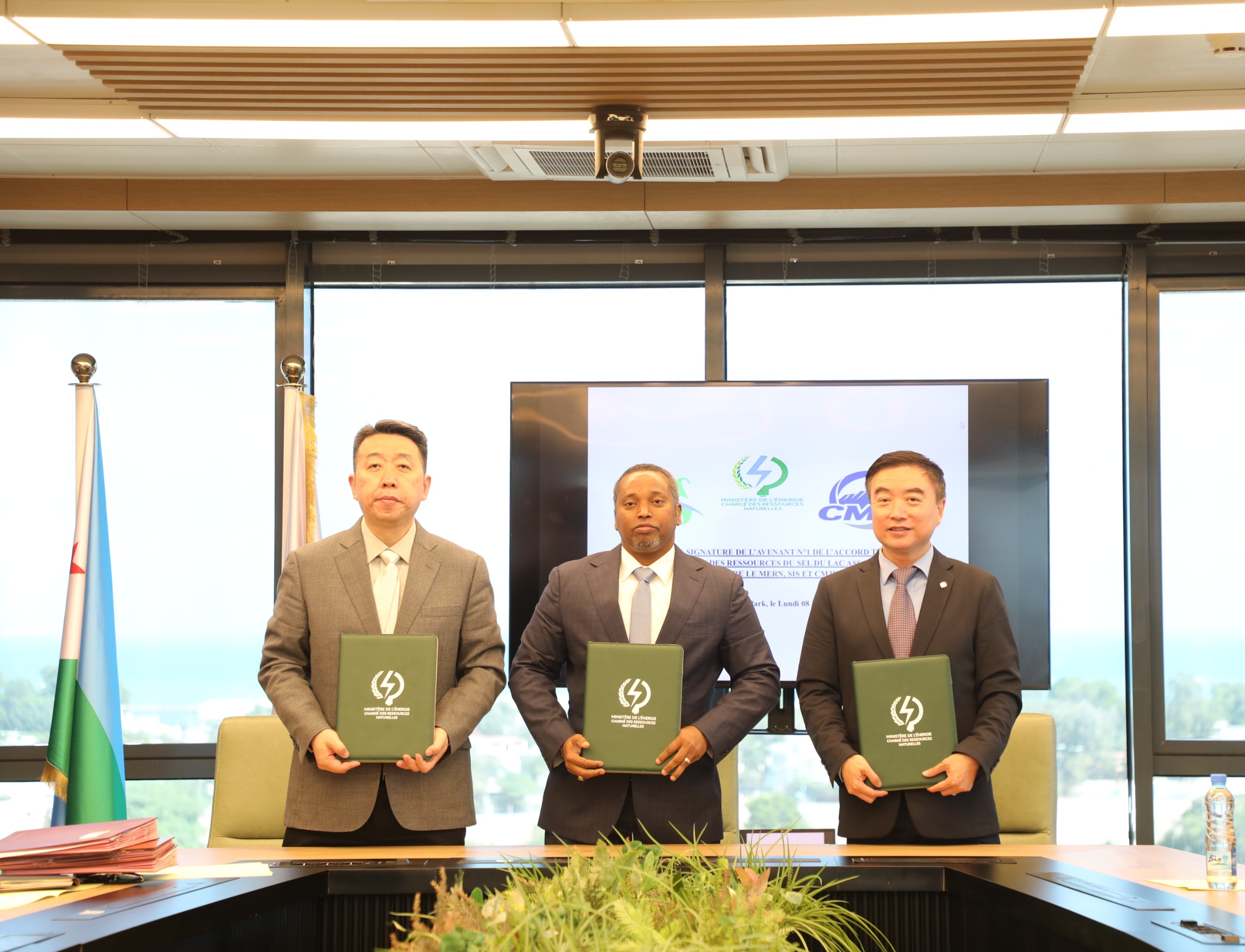 Avec ses partenaires chinois, Djibouti officialise le développement industriel du lac Assal