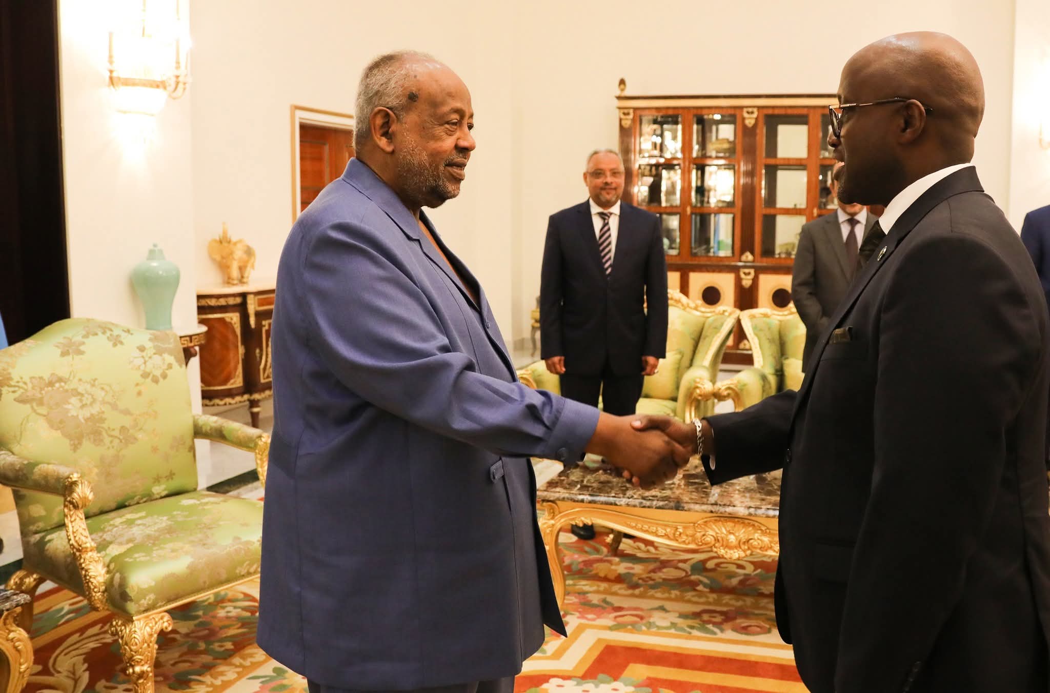 Le Président Guelleh reçoit le ministre rwandais des Affaires étrangères