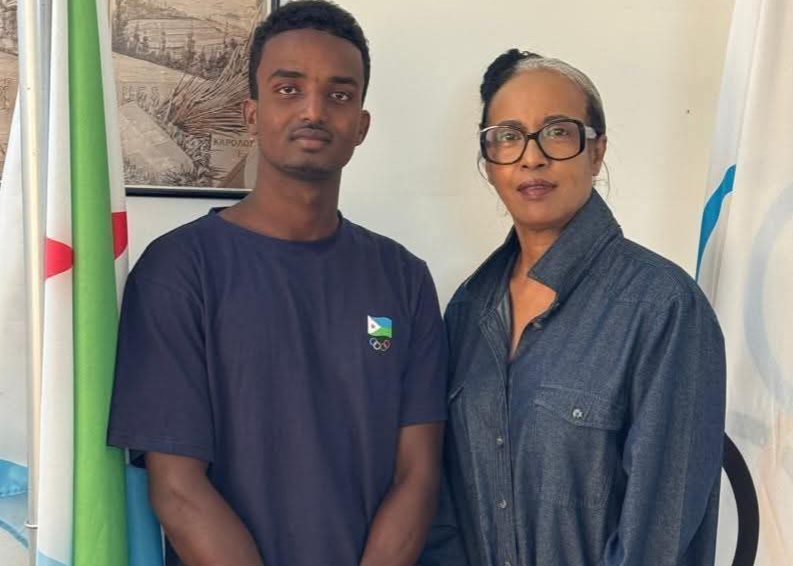 Le champion national de natation Houmed Houssein Barkat va se préparer à Paris pour les JO